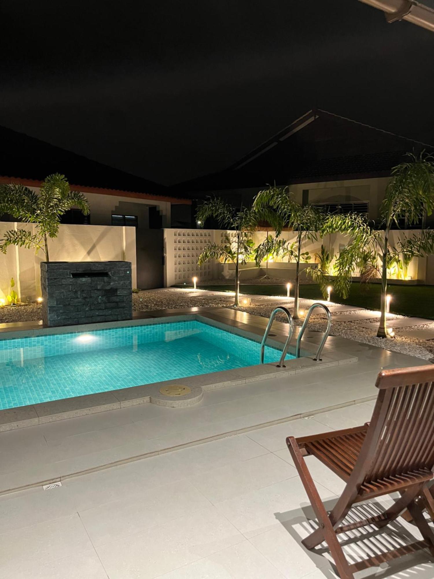 Home In Terengganu With Private Pool Kuala Terengganu Luaran gambar